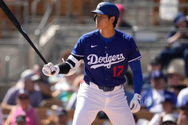 Conocido como Shotime en Estados Unidos, Ohtani destaca por su extraordinaria versatilidad: es lanzador diestro y bateador zurdo, y este año fue elegido simultáneamente Mejor Lanzador y Mejor Bateador, algo que no se veía desde Babe Ruth hace un siglo.