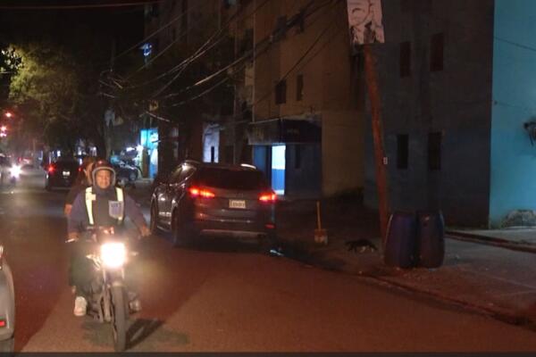 Calles oscuras por falta de electricidad en Villa Juana.