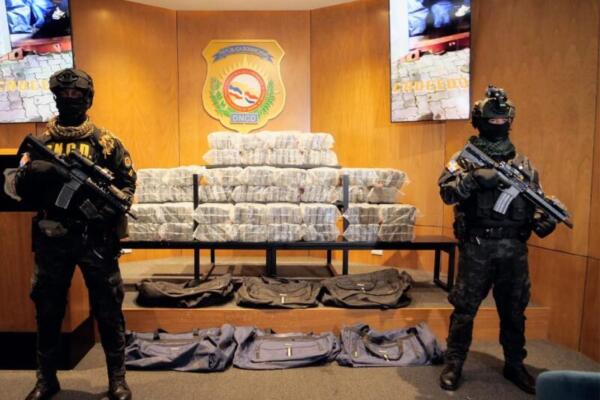 DNCD interviene 200 paquetes presumibles de cocaína en Puerto Cuacedo 