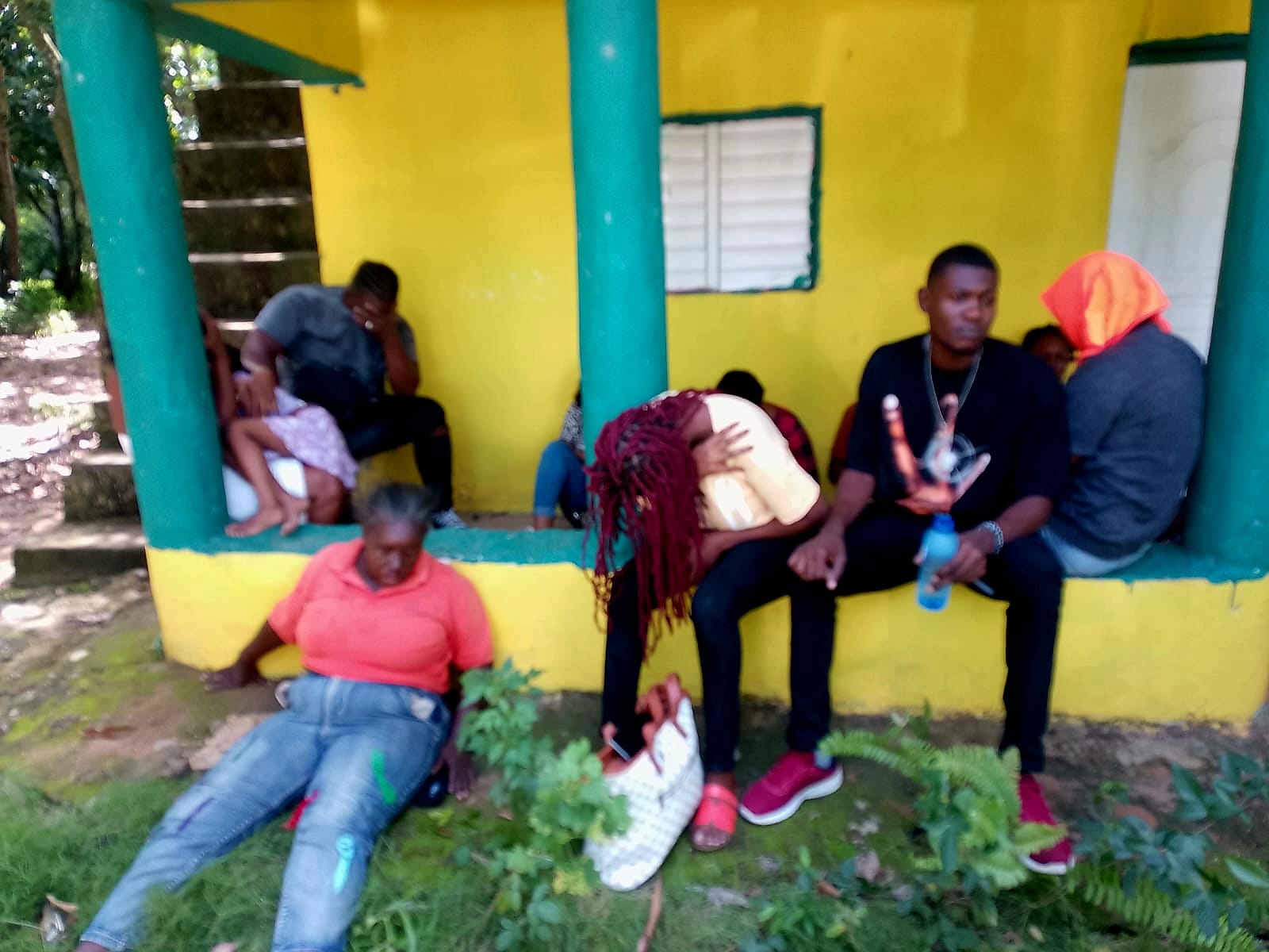 Ejército detiene vehículo con 14 nacionales haitianos indocumentados tras persecución en Dajabón