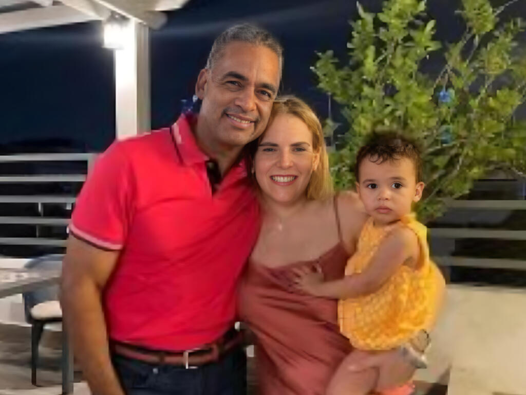 Carmen Ligia Barceló está casada con el ministro Joel Santos