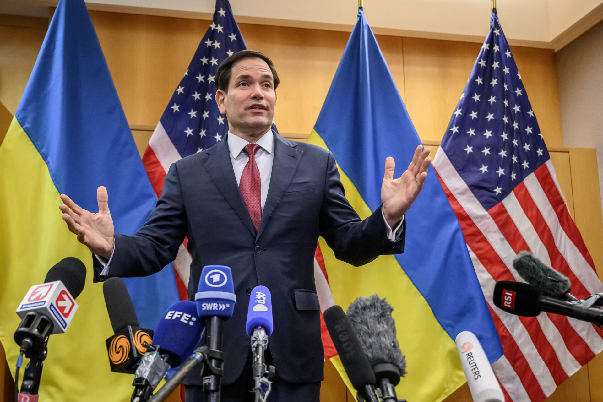 Rubio no irá a cumbre de la OTAN la semana próxima (fuentes cercanas)