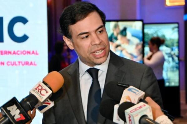 Durante la inauguración, el ministro de Cultura, Roberto Ángel Salcedo, destacó la importancia de incorporar la tecnología.