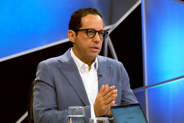 El ministro de Administración Pública, Sigmund Freund.