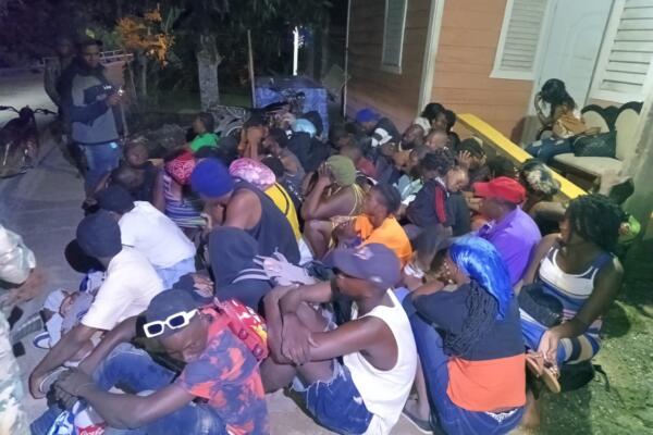 Ejército detiene a 47 haitianos en una vivienda en Dajabón