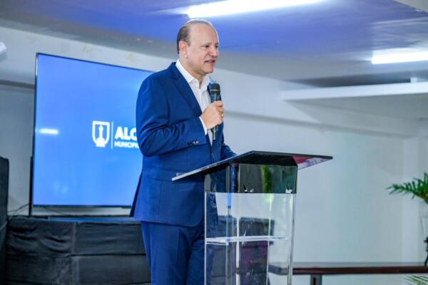 Alcaldía de Santiago reafirma compromiso contra la violencia hacia la mujer.