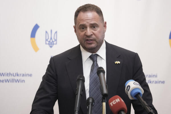 El jefe de la Oficina Presidencial de Ucrania, Andriy Yermak, habla durante una conferencia de prensa en la Embajada de Ucrania, tras una reunión previa con el secretario de Estado de EE. UU., Marco Rubio, en el Departamento de Estado en Washington, D.C., el 4 de junio de 2025. (Foto de Oliver Contreras / AFP)