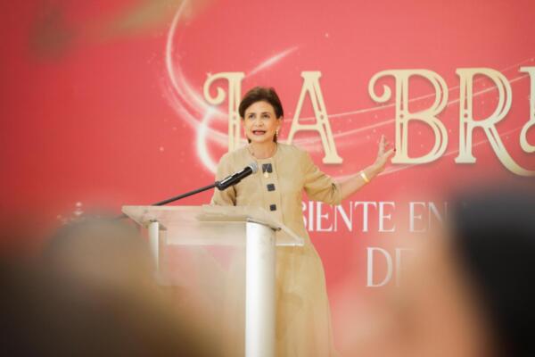 La vicepresidenta de la República, Raquel Peña.