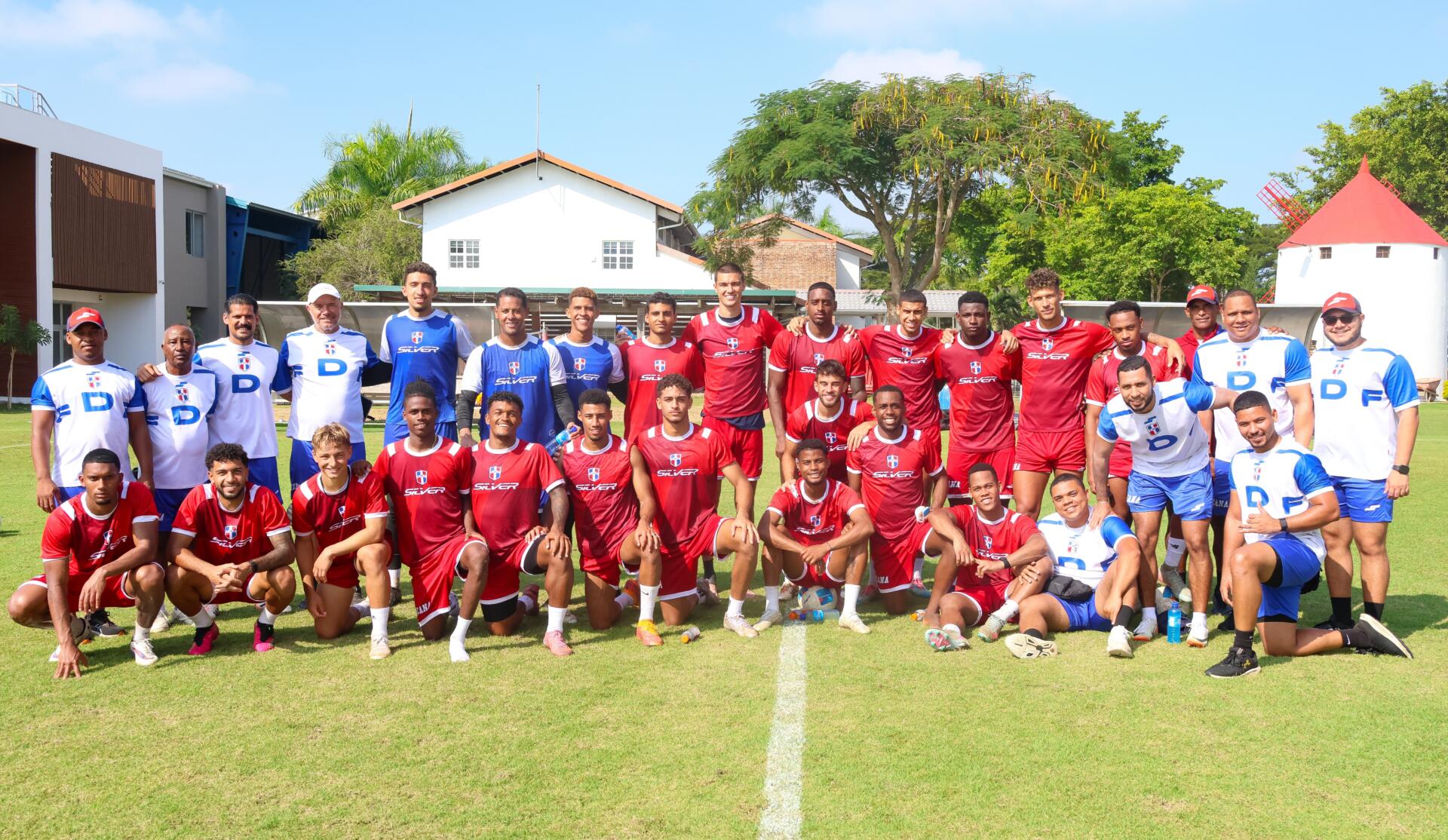 Este compromiso lo transmitirán a través del canal de Youtube de la Federación Dominicana de Fútbol (Fedofútbol Oficial) y CDN Deportes en vivo.