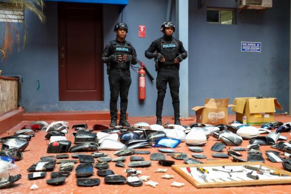 Desmantelan red que robaba y vendía piezas de vehículos