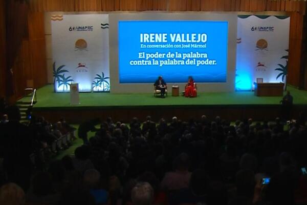 Mar de palabras: Irene Vallejo y José Mármol profundizan en la lectura y la historia de los libros