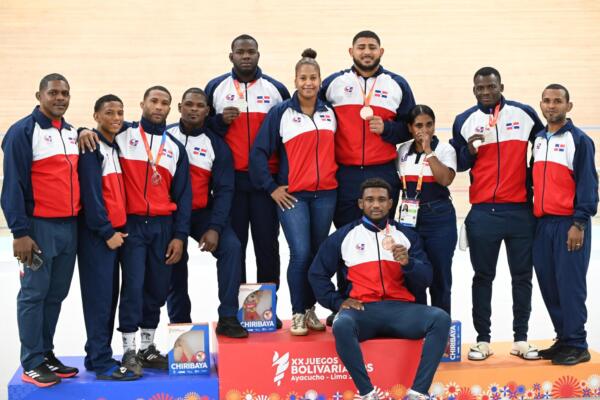Los cuatro metales, dos de plata y un par de bronce, fueron aportados por la lucha, que terminó su actuación con un total de cinco preseas en la cita multideportiva, y pesas, que se despidió con un bronce.