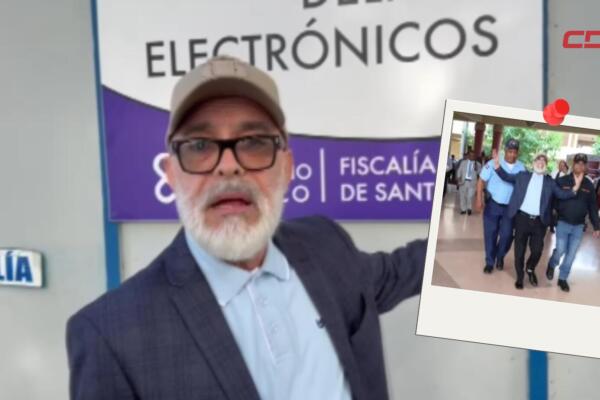 Martínez informó posteriormente que sus pertenencias aparecieron en la oficina de Elías Collado.
