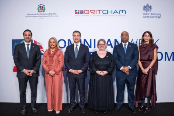 La Semana Dominicana en Reino Unido reunió a representantes del sector público.