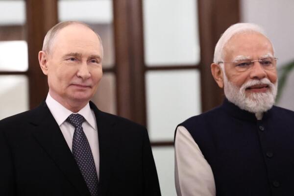 El presidente ruso, Vladímir Putin, aseguró el viernes que continuará suministrando petróleo a India.