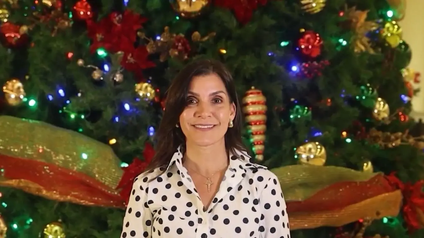 La embajadora de los Estados Unidos en la República Dominicana, Leah Francis Campos, compartió un mensaje de alegría, amor y unión.