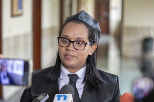 La fiscal Mirna Ortiz explicó que el desfalco estimado en el Senasa hasta el momento es de 15,000 millones de pesos.