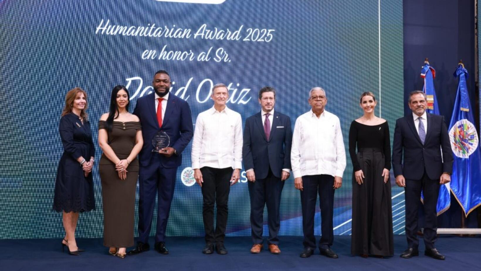 Humanitarian Award 2025 a David Ortiz