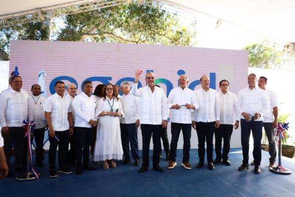 Abinader transforma Santiago con carreteras, viviendas, escuela y un hospital de alto nivel