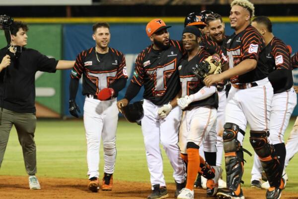 Este miércoles los Toros van a la ruta, para enfrentar a las Águilas Cibaeñas en el Estadio Cibao, con Justin Courtney en la lomita, a partir de las 7:30 de la noche.

