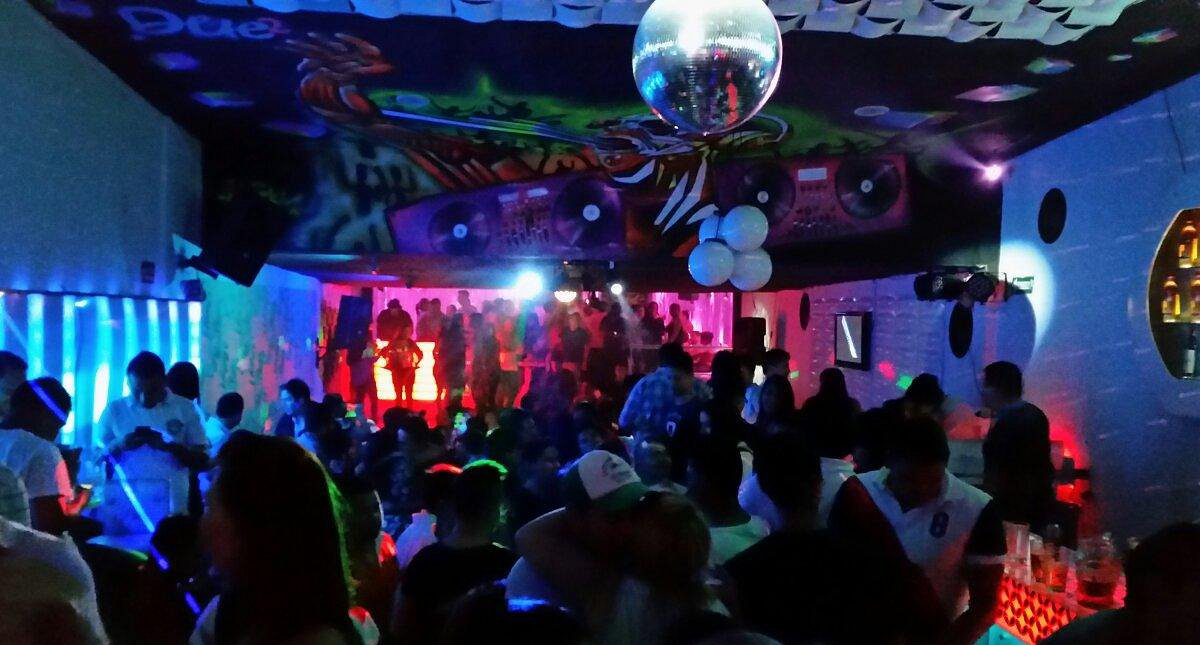Bares y discotecas podrán abrir hasta las 3:00 a. m. entre semana y 4:00 a. m. los fines de semana