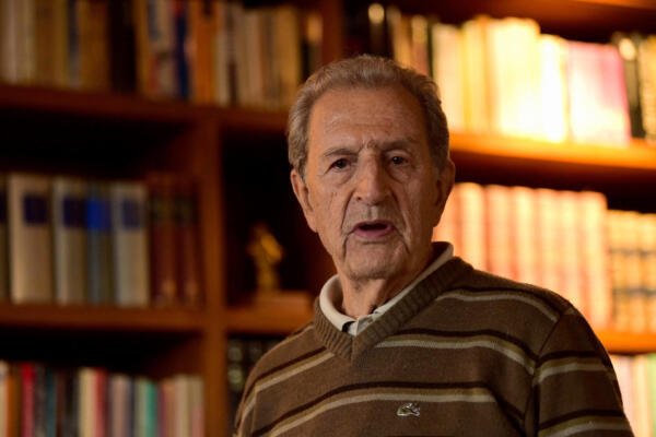 Former Ecuadorian President Rodrigo Borja (1988-1992)    (Photo by Rodrigo BUENDIA / AFP)