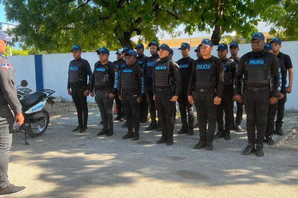 Dicrim garantiza seguridad durante la Nochebuena en Barahona