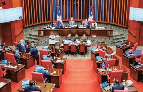 Sin indexación salarial, Senado aprueba de urgencia el presupuesto general del Estado 2026 