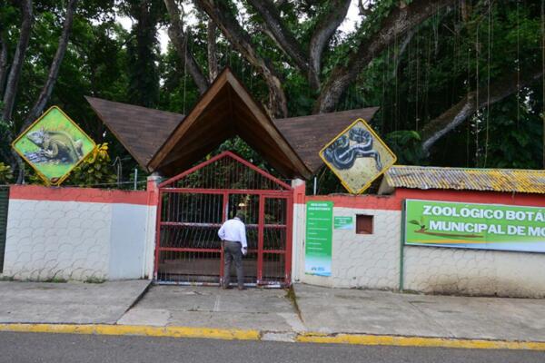 El antiguo zoológico de Moca permanece cerrado desde 2018, espacio que por años sirvió como centro de visitas recreativas para la comunidad.