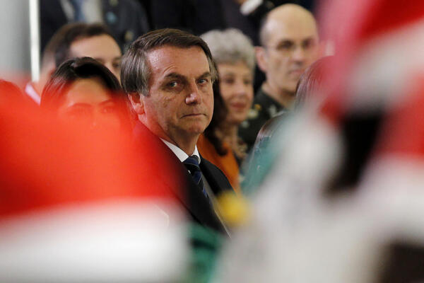Diez cómplices de Bolsonaro en trama golpista puestos en arresto domiciliar