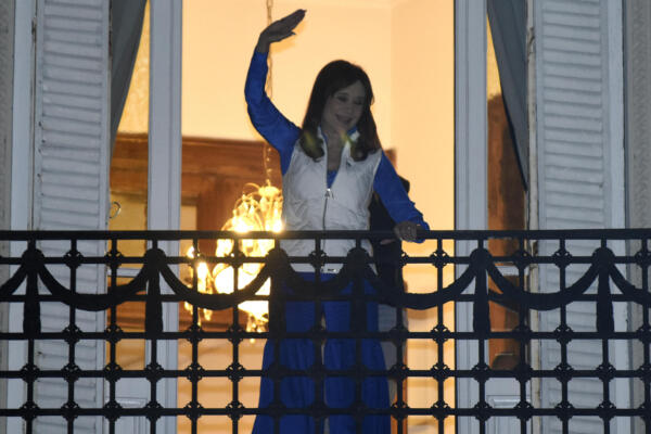 Foto de archivo de la expresidenta de Argentina Cristina Fernández de Kirchner. EFE/Matías Martin Campaya
