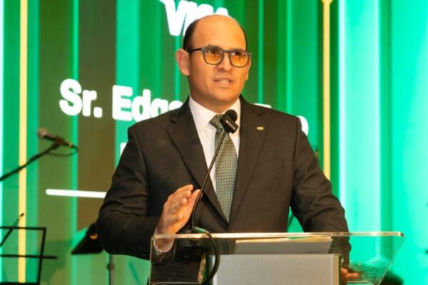 Edgar Del Toro, presidente ejecutivo de Banco Caribe.