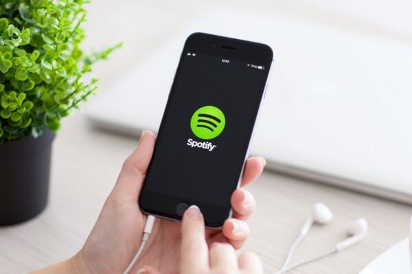Explora Spotify Wrapped 2025 y conoce los detalles para acceder a tu resumen anual y las nuevas funciones de la app.