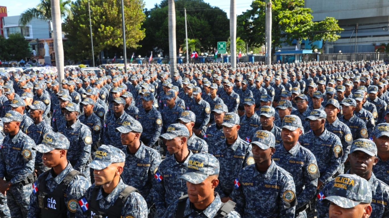 El Gobierno dominicano lanzó el Operativo Preventivo "Navidad con Garantía de Paz 2.0" con la participación de 22,794 miembros de la PN.