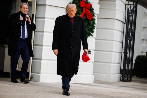 Fotografía de archivo del presidente de EE.UU., Donald Trump. EFE/EPA/Samuel Corum / POOL