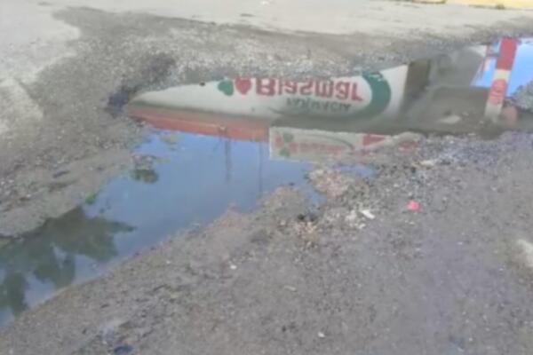 Vecinos piden solución por calles deterioradas en Las Praderas
