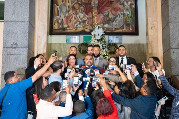 Solicitan 18 meses de prisión preventiva contra diez arrestados por corrupción dentro de la operación Cobra