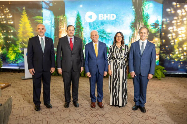 1. Fidelio Arturo Despradel, Steven Puig, Luis Molina Achécar, Josefina Navarro y Andrés Maldonado (1)