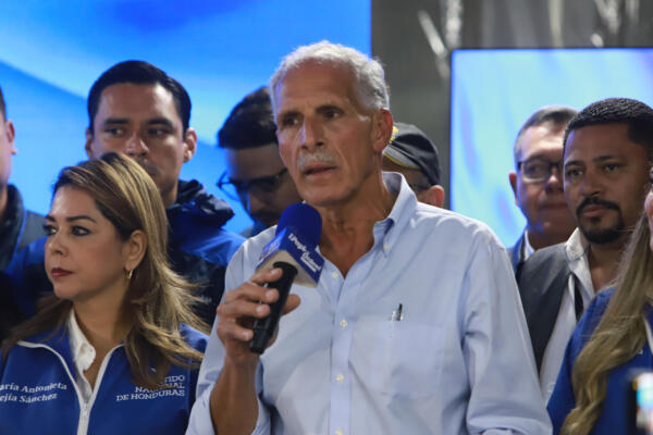 Fotografía de archivo del 30 de Noviembre de 2025 del candidato a la Presidencia de Honduras por el Partido Nacional, Nasry Asfura, en Tegucigalpa (Honduras). EFE/ STR