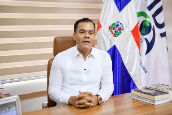  El director de la Dirección General de Información y Defensa de los Afiliados a la Seguridad Social (DIDA), Elías Báez.
