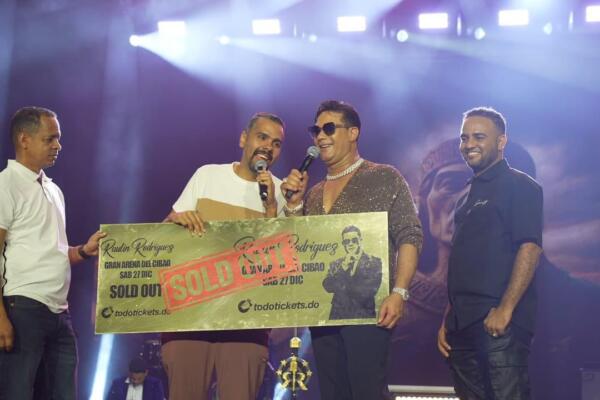 Raulín Rodríguez hace historia para la bachata con dos conciertos en la Gran Arena del Cibao