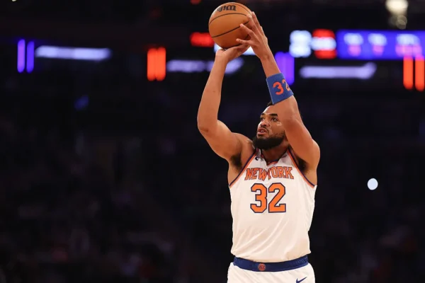 Karl Towns anotó 11 puntos con 14 rebotes en victoria de los Knicks de Nueva York sobre los Cavaliers de Cleveland en el día de Navidad de la NBA