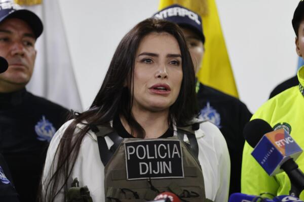 Fotografía de archivo, tomada el 10 de marzo de 2023, de la exsenadora colombiana Aida Merlano, a su arribo a Bogotá (Colombia), tras ser deportada desde Venezuela. EFE/Mauricio Dueñas