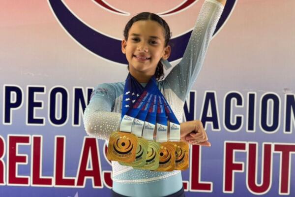 La joven gimnasta Coral Victoria Caamaño Mateo.