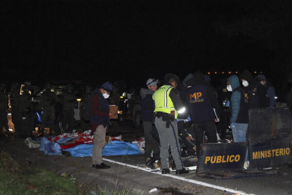 Autobús cae a un barranco y deja 15 muertos en Guatemala