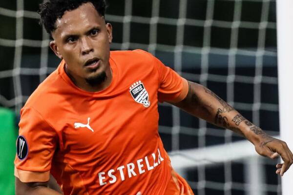 El choque del  onceno naranja con los crustáceos cerrará una jornada que comenzará este viernes, con enfrentamiento norteño entre Atlético vega Real y Jarabacoa FC.