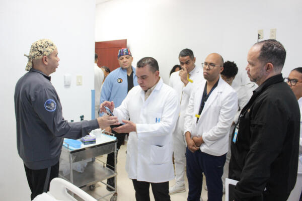 El doctor Landrón destacó además que la seguridad de los pacientes en el Ney Arias Lora está totalmente garantizada.
