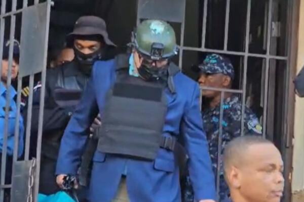 Eduardo Read Estrella resultó trasladado este lunes en la tarde a su residencia para cumplir arresto domiciliario.