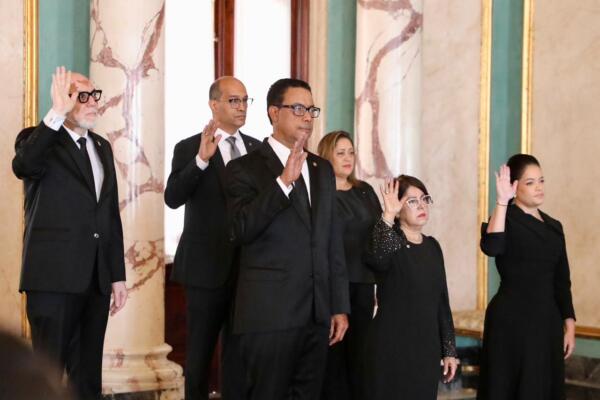 Del grupo designado, tres magistrados pertenecen a la carrera judicial y se desempeñaban hasta el momento como jueces de cortes de apelación.