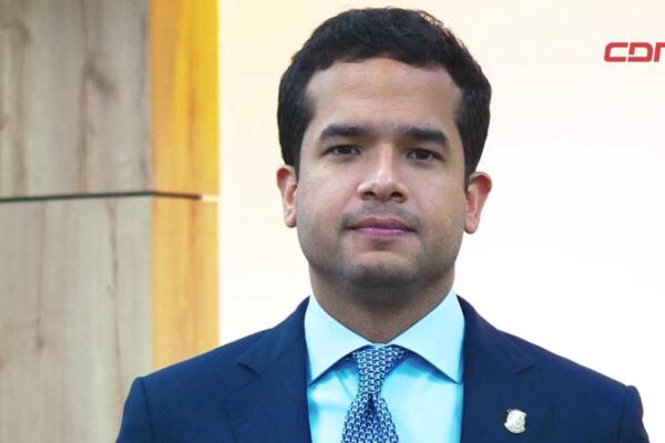 Omar Fernández, senador por el Distrito Nacional.